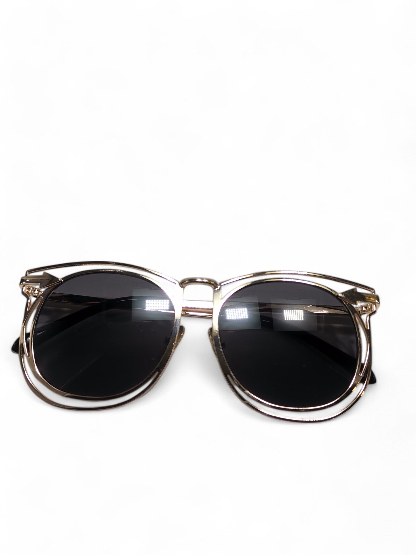 Karen Walker - Black and Gold - Metal
