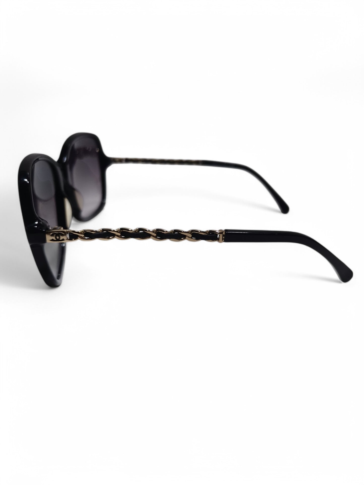 Chanel - Black - Plastic / Acetate