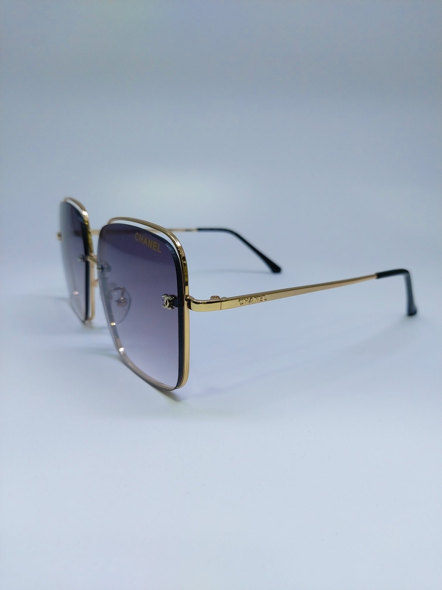 Chanel - Black and Gold - Metal