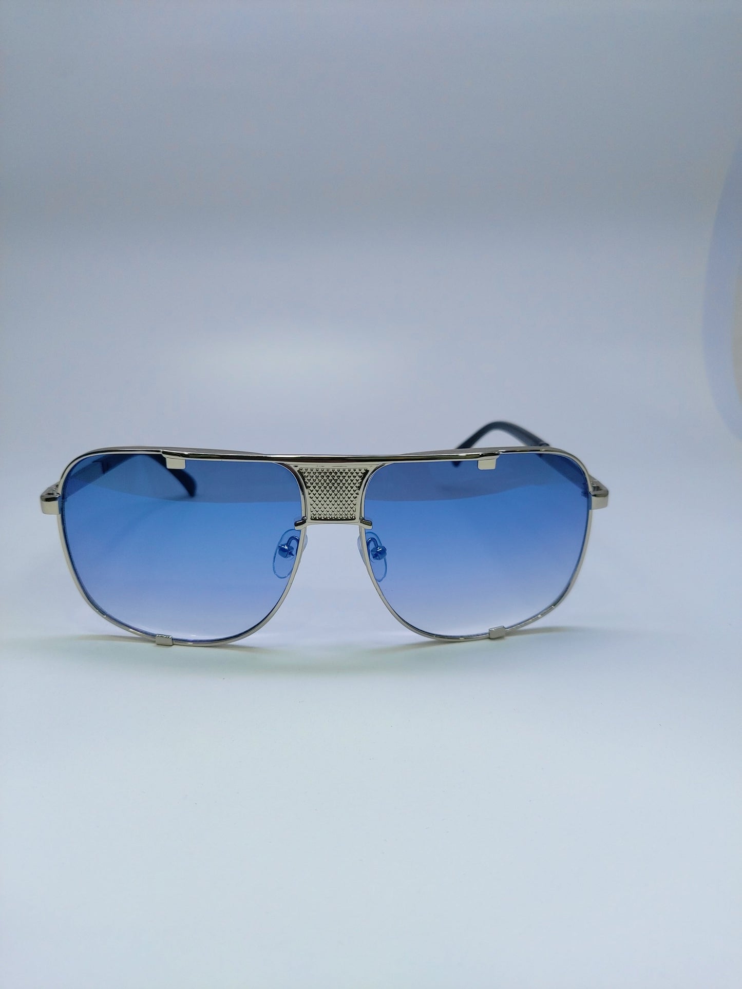 Louis Vuitton - Blue and Silver - Metal
