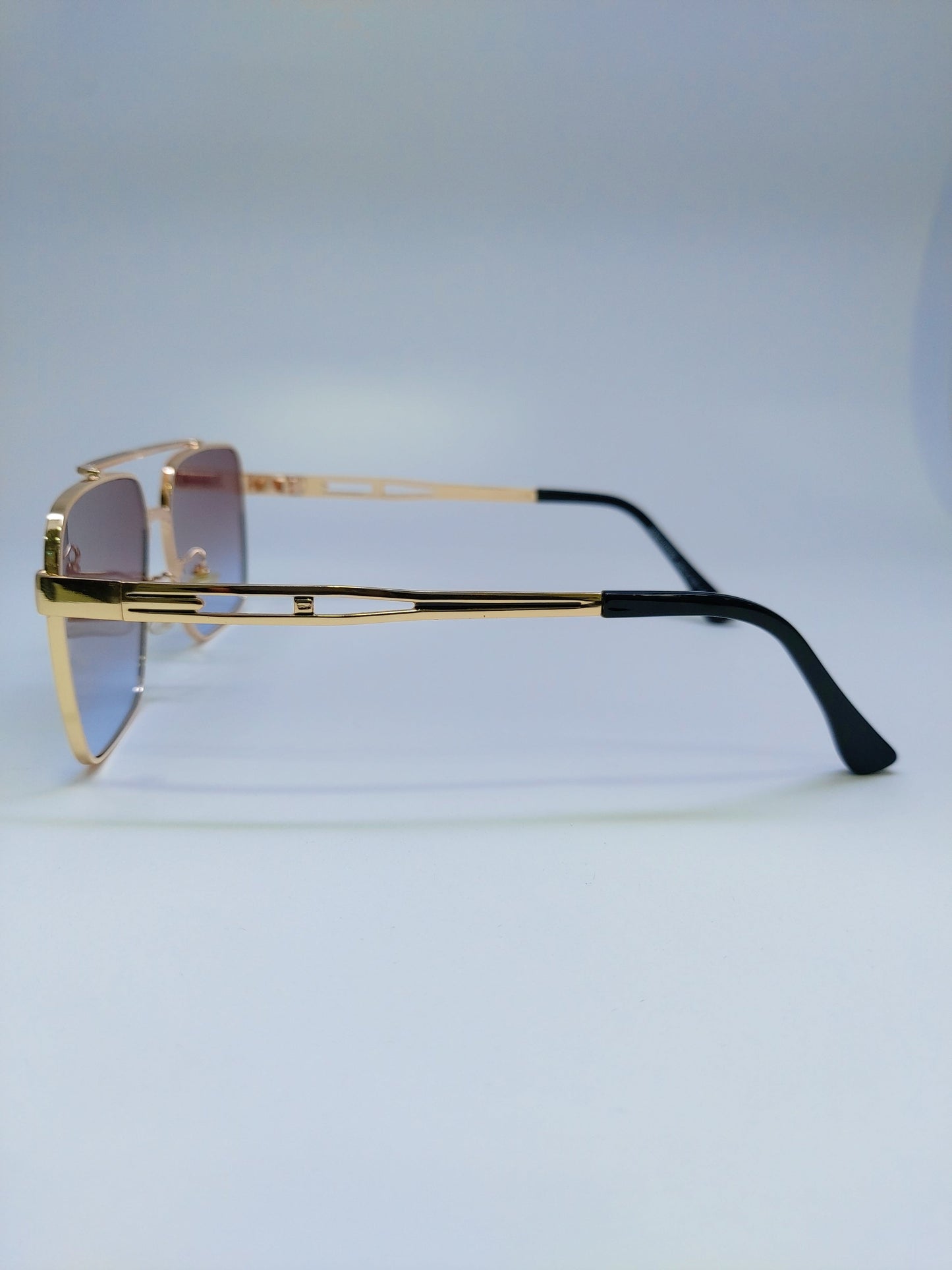 Louis Vuitton - Light Brown and Gold - Metal