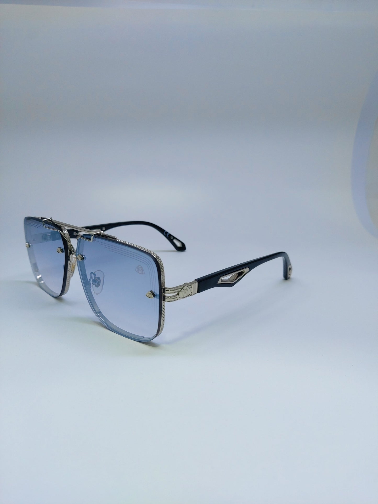 Maybach - Blue, Silver and Black - Metal