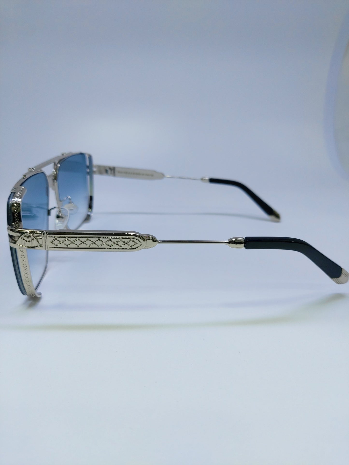Maybach - Blue with Silver - Metal
