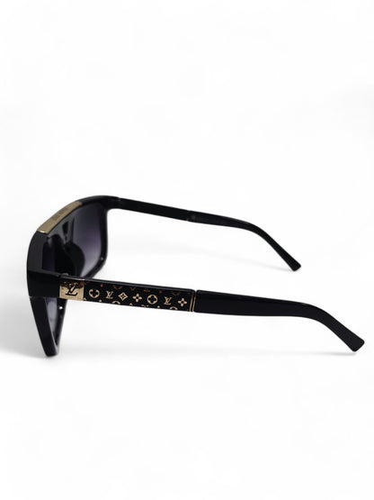 Louis Vuitton - Black and Gold - Plastic