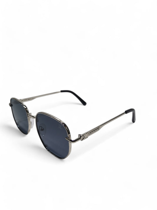 Louis Vuitton - Black and Silver - Metal