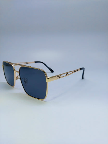 Louis Vuitton - Black and Gold - Metal